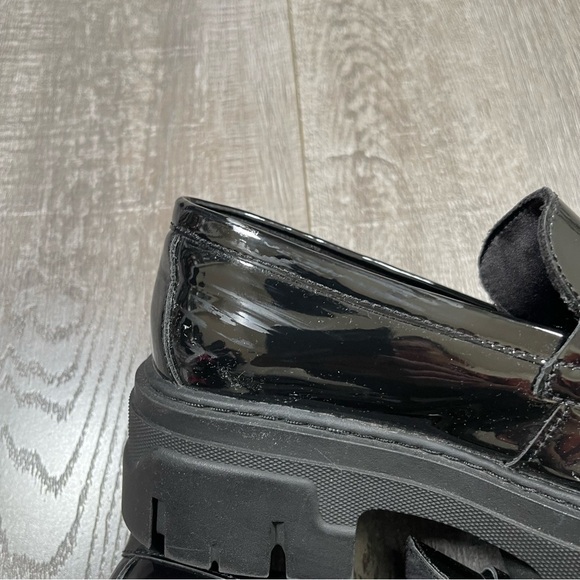 H&M Platform Loafers Patent leather black size 8 - Picture 4 of 13